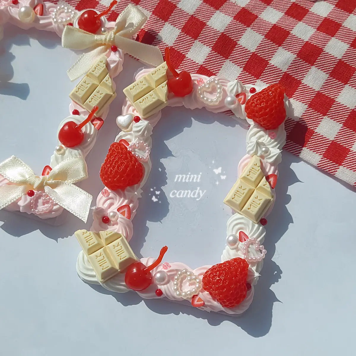 MINI CANDY × BYIT – Decoden Toploader Collection (No.168)