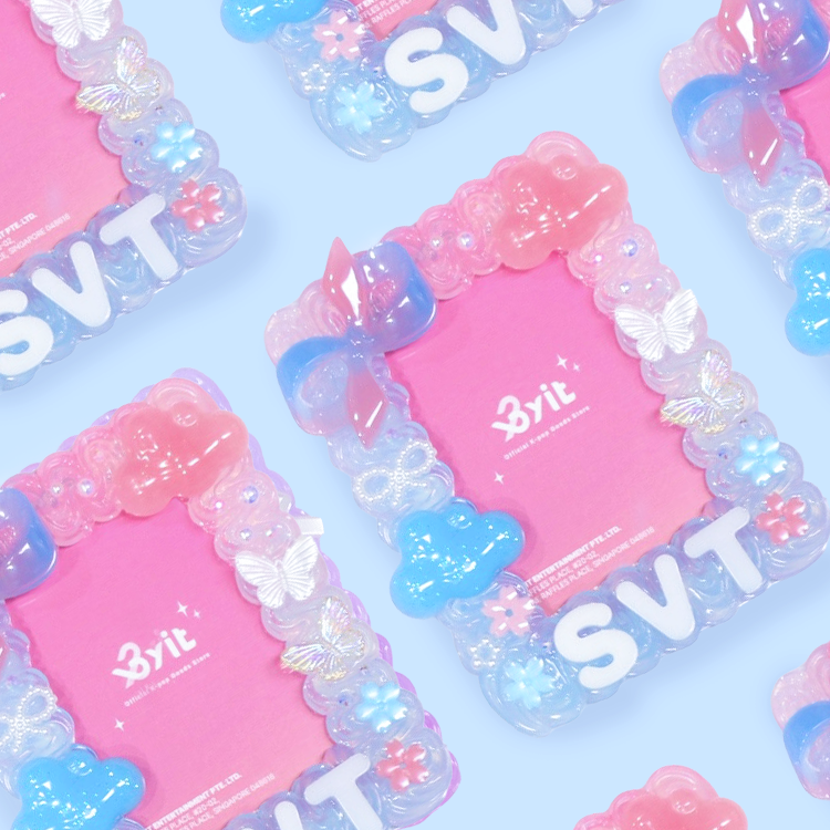 massung_e × BYIT – SEVENTEEN Decoden Toploader