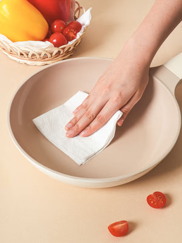 Pull-out kitchen towels (150 sheets) [DAISO]