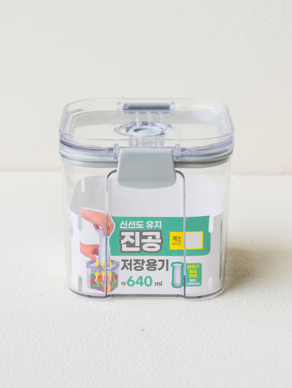 Vacuum Storage Container, 390 ml [DAISO]